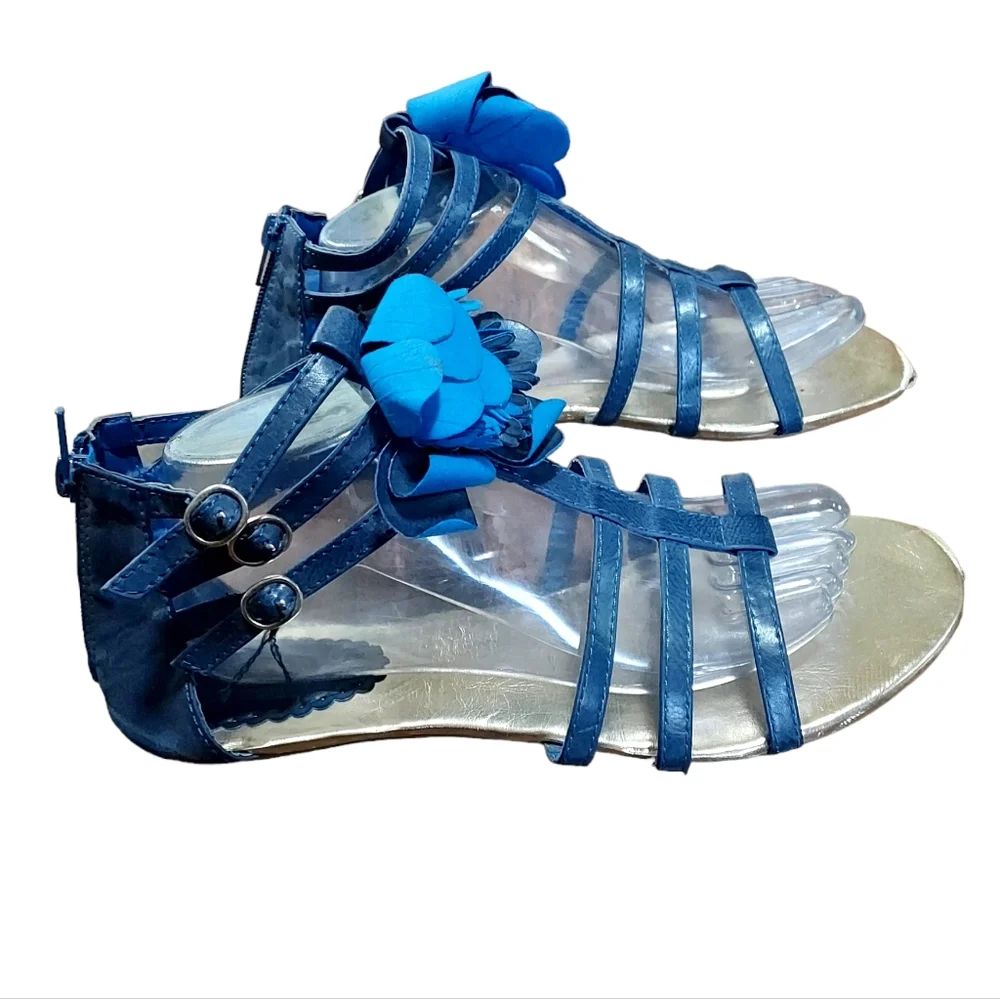 Sandals 11 Blue Flats Strappy Opentoe Zipup Floral. Flaw-scuff at toes(0…